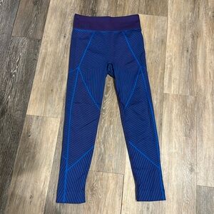 Size Medium Lacoste Sport Striped Leggings